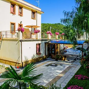 Ξενοδοχείο Al Ritrovo, Πιάτσα Αρμερίνα